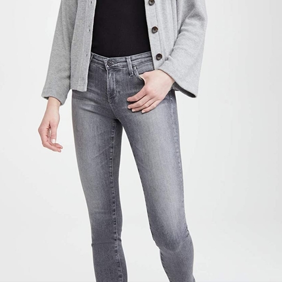 AG Legging Skinny Jean Size 27 light grey with Frayed Leg. Excellent Condition - Picture 3 of 16